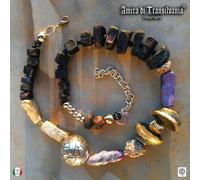 collana girocollo gioielli primitivi minimal design arte pietra perle nera oro 1