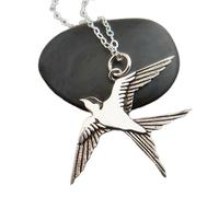 Collana in argento sterling 925 a forma di rondine, piccolo ciondolo a forma di animale stravagante, spirito totem, semplice e delicato ciondolo per gioielli | con catena da 18 pollici | placcato