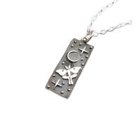 Collana in argento sterling 925 con falena volante sotto una luna crescente e stelle. Delicato ciondolo a forma di insetto. Mistica creatura notturna, regalo naturale | con catena da 18 pollici |
