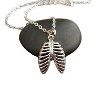 Collana in argento sterling 925 con gabbia toracica, replica di una parte del corpo in osso, ciondolo anatomico di Halloween, infermiera medica, anatomia umana | con catena da 18 pollici | placcato