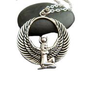Collana in argento sterling 925 con la dea egizia Iside, ciondolo per la fertilità, matrimonio e maternità, regalo per neomamme, simbolo di protezione per madre e figlio, gioielli | con catena da