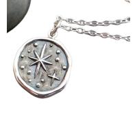 Collana in argento sterling 925 con sigillo di ceralacca a forma di stella polare. Piccolo ciondolo celeste. Semplice ciondolo boho. Regalo di laurea per viaggiatori in stile bohémien | Con catena