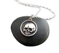 collana in argento sterling 925 con teschio umano. Piccolo ciondolo di Halloween. Semplice gioiello gotico. Ciondolo con morte macabra. Regalo ghoul spettrale|catena 18 pollici|placcato argento|_2862