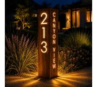 Colonna con indirizzo in metallo illuminata personalizzata con numeri civici, cartello per indirizzi esterni con finitura in finto ruggine, arte retrò in acciaio per giardino, pilastro numero civico