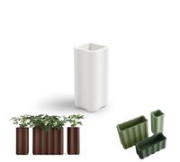 Colonna Fioriera NEBULA in Polietilene è un set di vasi con curve sinuoso e forma ondulata Dimensioni 35x35xh 78 cm Colore Perla perla