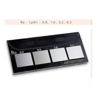 Comparatore verticale di rugosità con 4 campioni standard per la misurazione di varie texture e metodi di lavorazione (pialla)