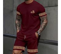 Completo classico e versatile da uomo con maglietta a maniche corte e pantaloncini rossi, con polsini della manica decorati con icona "King" dorata e design floreale, stile cool e maturo da strada L,M