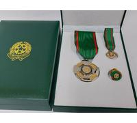 COMPLETO DA CAVALIERE OMRI ORDINE AL MERITO REPUBBLICA CON ROSETTA IN SETA CROCE