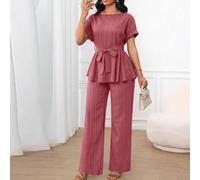Completo da donna in due pezzi rosa polvere con blusa peplum a maniche corte e pantaloni a gamba larga con cintura, elegante e casual, adatto per ufficio, lavoro, feste, uscite e come ospite a un matr