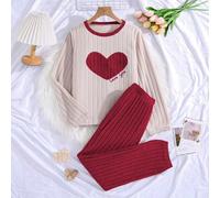 Completo elegante e alla moda composto da una maglietta a maniche lunghe con stampa a cuore e pantaloni casual viola, adatto per le ragazze da indossare in casa e anche come abbigliamento casual per b