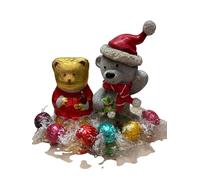 Composizione Natalizia con Salvadanaio Orsetto in Resina, 17 cm, Include Orsetto di Cioccolato al Latte 100g e 7 Cioccolatini Assortiti, Confezionato con Cellophane