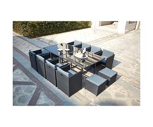 CONCEPT USINE - Set Pranzo da Giardino per 12 Persone Miami in Resina Intrecciata Polyrattan Nera - 1 Tavolo in Vetro - 8 Poltroncine - 4 Pouf - Cuscini Grigi - Incassabile, Resistente, Impermeabile