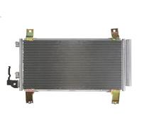 Condensatore aria condizionata THERMOTEC KTT110137 per 6 Hatchback (GG) 2 2002-