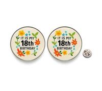 Confezione da 2 spille per 18° compleanno - Distintivi rotondi da 3,6 cm - "IT IS MY 18th Birthday" - Accessori divertenti per unisex, One size, Metallo, Nessuna pietra preziosa