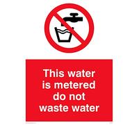 Confezione da 5 - Cartello"This Water Is Metered" - 150 x 200 mm - A5P