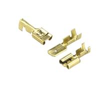 Connettori HF7 Plug (confezione da 100) - Perfetti per progetti elettrici, offrono connessioni sicure ed efficienti in applicazioni ad alta frequenza, ideali per uso professionale.