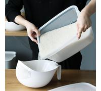 Contenitore per la conservazione degli alimenti con scatola per lievitazione