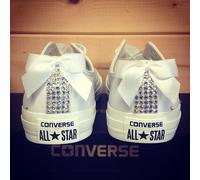 Converse bianche basse Monochrome con brillantini applicati fiocco hand made