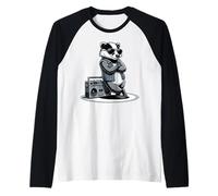 Cool Badger in Sunglasses with Boombox Retro 80s Vibe Iconic Maglia con Maniche Raglan