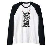 Cool Bunny in Streetwear with Sunglasses Confident Easter Maglia con Maniche Raglan