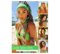 Coole Tatoo-Girls. Hübsch, modern und selbstbewusst (Tischkalender 2026 DIN A5 hoch), CALVENDO Monatskalender: Starke Tatoo-Schönheiten an schönen Stränden