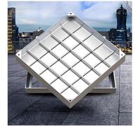 Coperchio rettangolare interrato in acciaio inox e telaioCoperchio per serbatoio settico per vialetti e sentieri, design nascosto per una maggiore sicurezza ed estetica