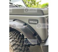 Coppia 2 Targhette Laterale Suzuki Samurai Fregio Logo