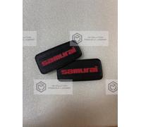 Coppia 2 Targhette Laterale Suzuki Samurai Fregio Logo Rosso