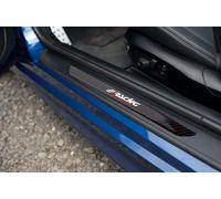 Coppia Battitacco in Carbonio Nero Adesivo 485x37cm con Logo Simoni Racing