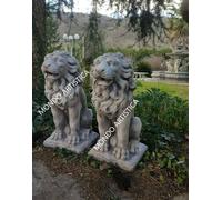 COPPIA DI LEONI LEONE STATUA DA GIARDINO PER ESTERNO IN CEMENTO MARMO E PIETRA