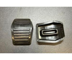 Coppia Gommini copripedali antiscivolo freno e frizione Ford Fiesta Escort