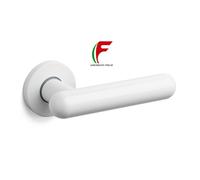 COPPIA MANIGLIA X PORTA OLIVARI MOD. BOMA NYLON PLASTICA BIANCA COMPLETA DI VITI