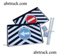 COPPIA PARASPRUZZI IN GOMMA ZEBRATI C/SEGNALI 45 X 35 CM PER CAMION E FURGONI