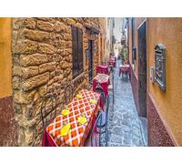 CORFOTO Tessuto 1.5x1m Caffè Vicolo Italiano Sfondo Strada Mediterranea Affascinante con Tavoli da Pranzo Esterni Sfondo Fotografico per Festa a Tema Viaggio Europeo Accessori Foto