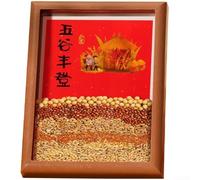 Cornice a tema anno 2026, per feste natalizie, con simboli tradizionali di prosperità ed elegante artigianato in rosso classico (A)