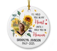 Cornice personalizzata Lutto in Loving Memory Ornamento di Natale, I'll Hold You in My Heart Until Heaven Ornamento ricordo in ceramica, nome personalizzato Loved One in Heaven Decorazione dell'albero