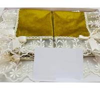 Corredocasa Tris Centrini Realizzato in Elegante Velluto con Pizzo in Organza Centri Adatti a Tutti gli Ambienti Casa Manifattura Italiana Disponibile in Diverse Colorazioni (Oro)