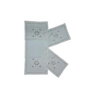 Corredocasa Tris di Centrini in Misto Lino Elegante Set 3 Pezzi per Arredo Casa, Tavolo e Comodini Disponibile in Misura Grande e Standard, con Diversi Ricami a Scelta (Ricamo Rosso, Standard)