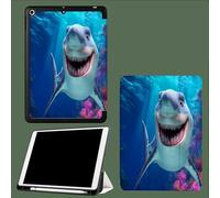Cover Custodia Compatibile con iPad 9a 2021/8a Gen 2020/7a Gen 2019, Leggero Cover Protettivo Supporto con Pencil Holder,Auto Sveglia Sonno Squalo Felice Oceano Animali-Blu