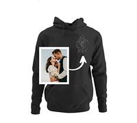Crea la Tua Felpa Ricamata Personalizzata con la Tua Foto stupisci Il Tuo Lui o lei per San Valentino, Ideale Come Idea Regalo Originale. Una Morbida Felpa Unisex con Cappuccio Ricamata in Italia.