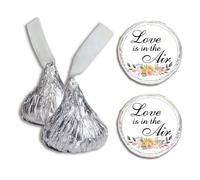 CREATCABIN 500 pz. Adesivi Love Is in The Air Kisses Etichette Adesive A Forma Goccia Cioccolato Mini Adesivi A Forma Baci Matrimoni Feste Fidanzamento Addio al Nubilato Bomboniere Etichette 2cm