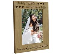 CREATCABIN Oggi Una Sposa Domani Una Moglie Sempre Tua Figlia Cornice Foto in Legno Cornice Foto in Legno Madre e Padre della Sposa Regalo della Figlia Cornici in Legno Massello Incise 16.8x21.8cm