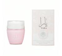Crema mani e corpo Yara 45 ml Yara di Lattafa Perfumes, una fragranza Ambrata e Vaniglia lanciata nel 2020, è ora disponibile come crema idratante profumata per corpo e mani.Questa crema idrata in pro