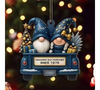Crescere vecchio insieme, Camion rosso con gnomi di Natale, Ornamento piatto acrilico personalizzato, Coppia che cresce vecchio insieme Ornamento albero di Natale 2025, Ornamenti personalizzati di