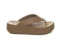 Crocs - Getaway Platform Flip - - Shoes - Donna - Marrone - 36 EU