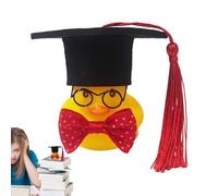 Cruscotto Decorativo A Forma Di Papera Per Auto - Ornamento A Forma Di Papera Di Con Mini Cappello, Papillon, Occhiali In Metallo, Stile Laurea | Divertente Accessorio Per Auto Da Collezione Per