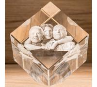 Cubo di Cristallo Personalizzato con Foto - Incisione 3D a Laser - Idea Regalo Personalizzabile con Fotografia e Scritta, per Famiglia, Laurea, Nozze, Fidanzati, San Valentino - CC100 10x10x10 cm