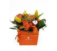Cubotto arancione di fiori veri recisi