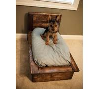 Cuccia divanetto per cani realizzata con bancali Epal legno massello