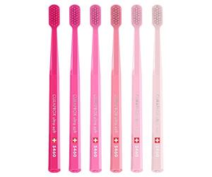 Curaprox Spazzolino Manuale Rosa, Rosa (sei Varianti), Swiss Made
